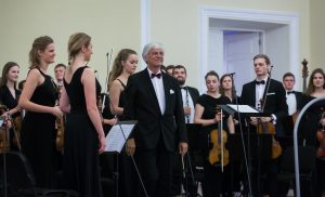 Josefas Wallnigas su studentų orkestru. M. Ambrazo nuotrauka