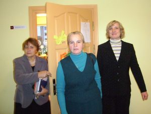 Rajoninis „Kalbos gimtosios dešimtukas“. I. Šaltienė pirma iš kairės. 2007 m.